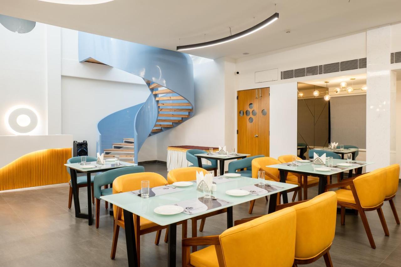 Clubway Grand A Boutique Hotel Jorhat Luaran gambar