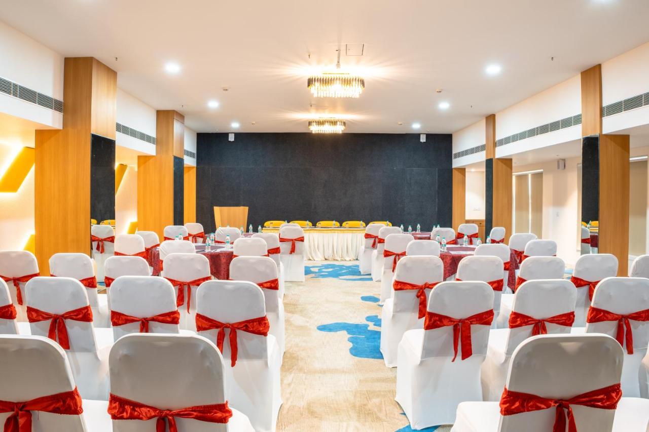 Clubway Grand A Boutique Hotel Jorhat Luaran gambar